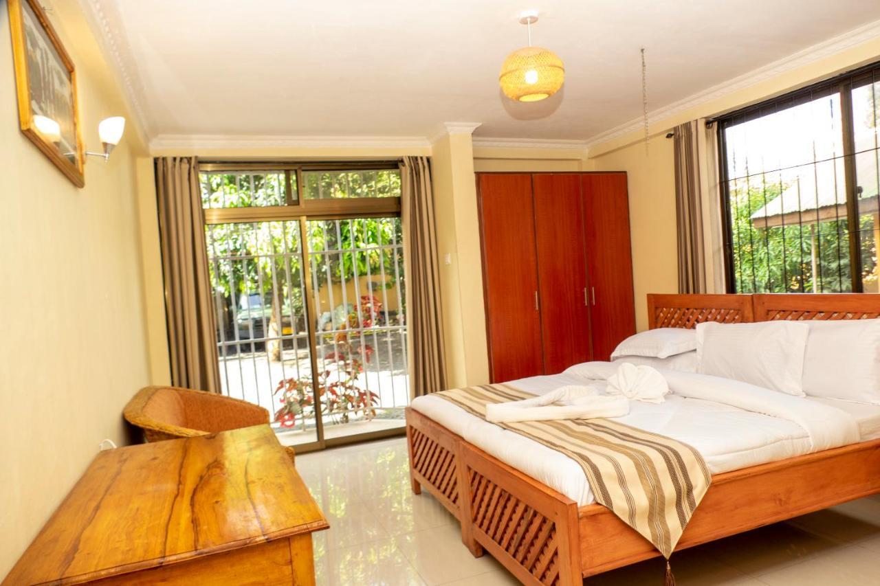 Runako Lodge Arusha Esterno foto