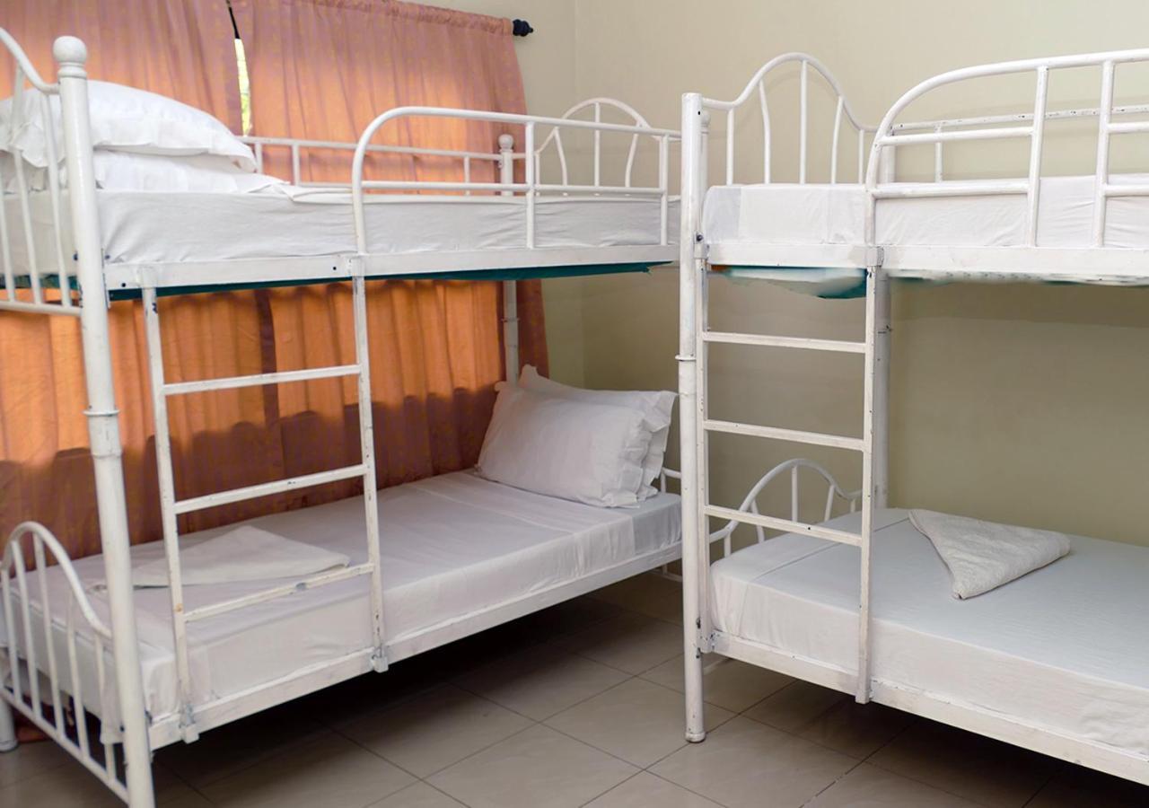 Runako Lodge Arusha Esterno foto