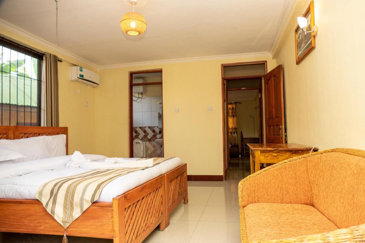 Runako Lodge Arusha Esterno foto